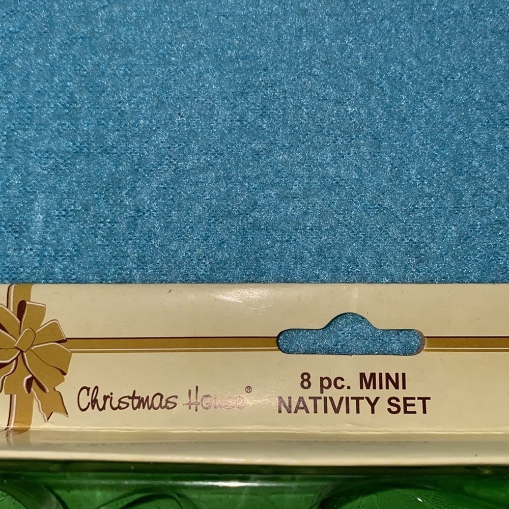 CHRISTMAS HOUSE NATIVITY miniature 8 piece very detailed vintage set NEW in box - Picture 6 of 14